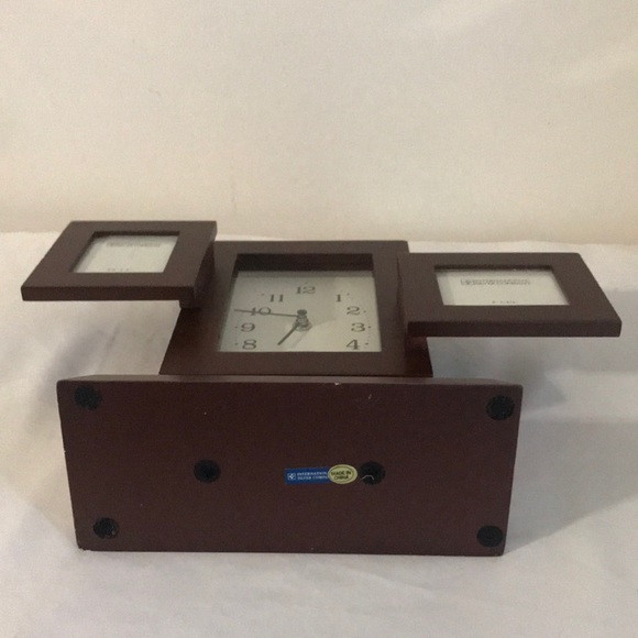 Quartz Clock With Picture Frames - Picture 11 of 11